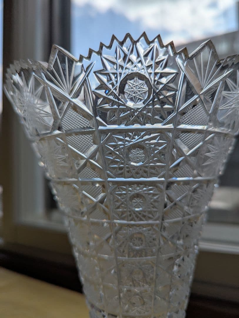 希少　ボヘミアクリスタル　Maiaカット リードクリスタル フラワーベース