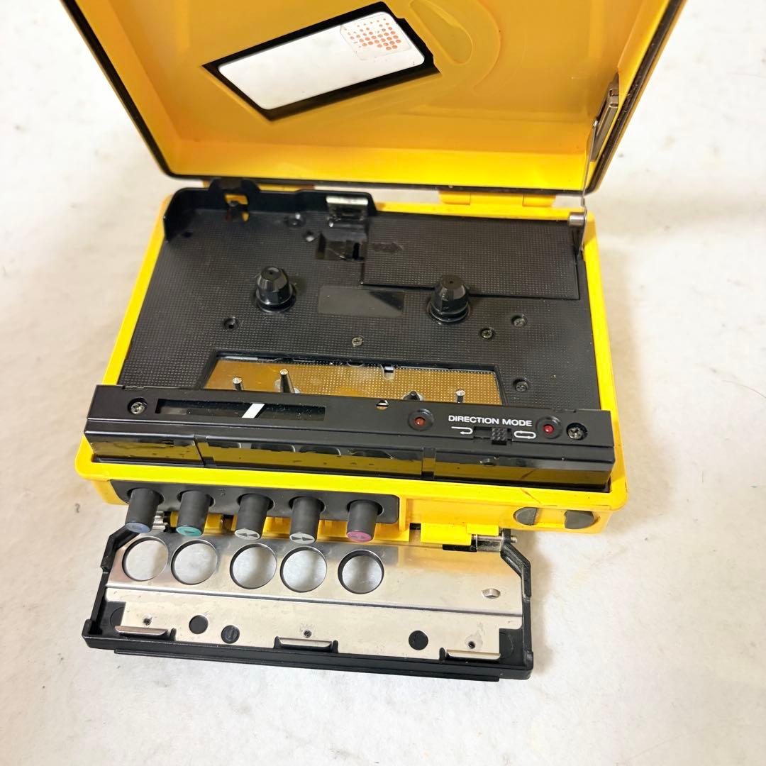 廃盤 SONY カセットウォークマン レジャーツアー WM-F75 ジャンク