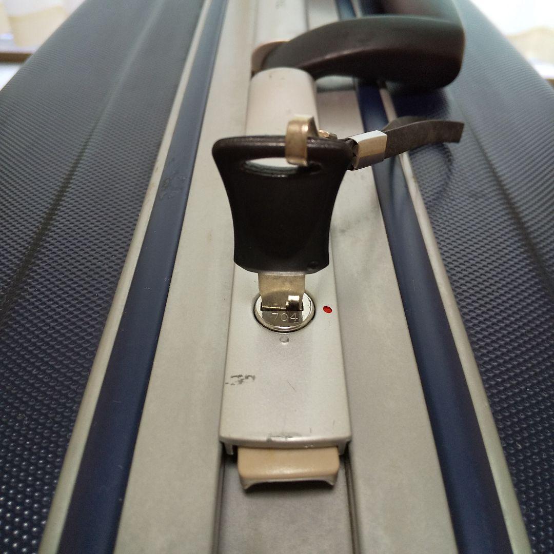 【使用数回】TRAVEL EXPERT TSA002 鍵付き キャリーケース