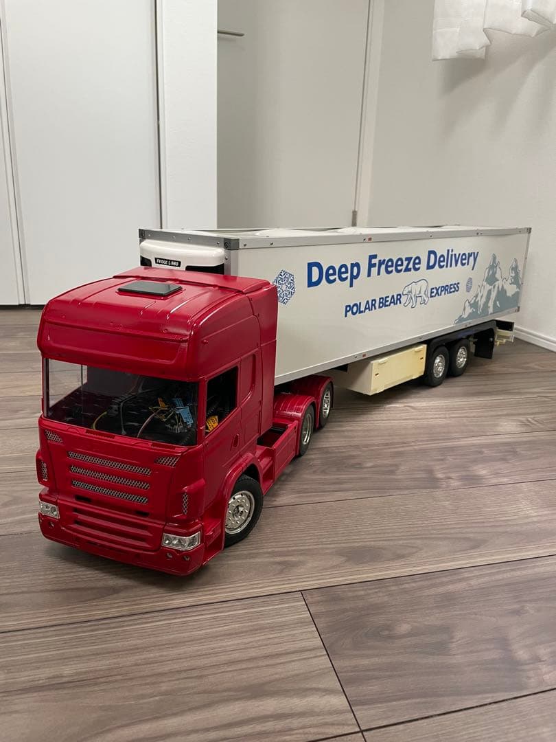 タミヤ スカニア R620 6X4 フルオペセット&3軸リーファーセミトレーラー