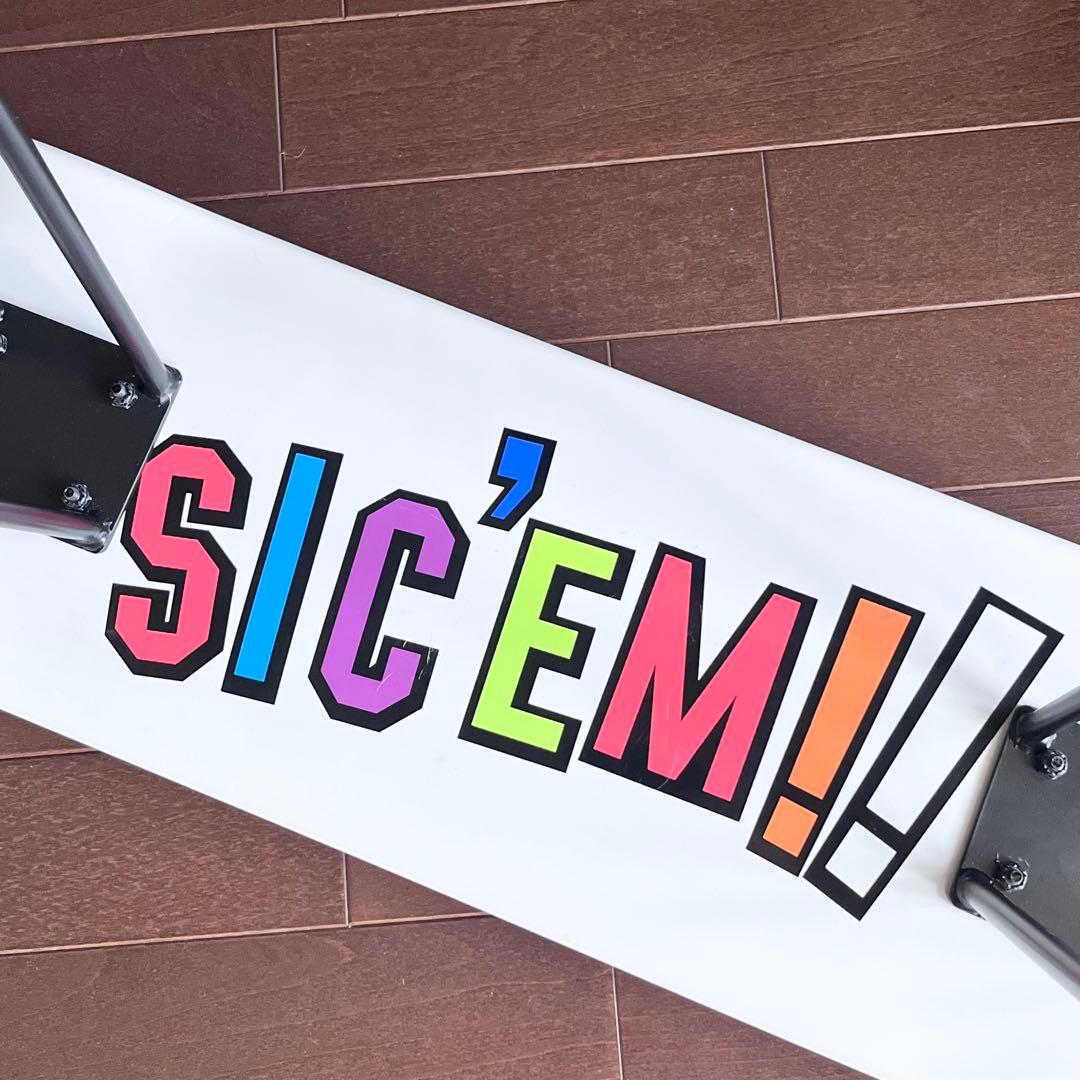 Supreme / WTAPS Sic'em! Skateboard スツール