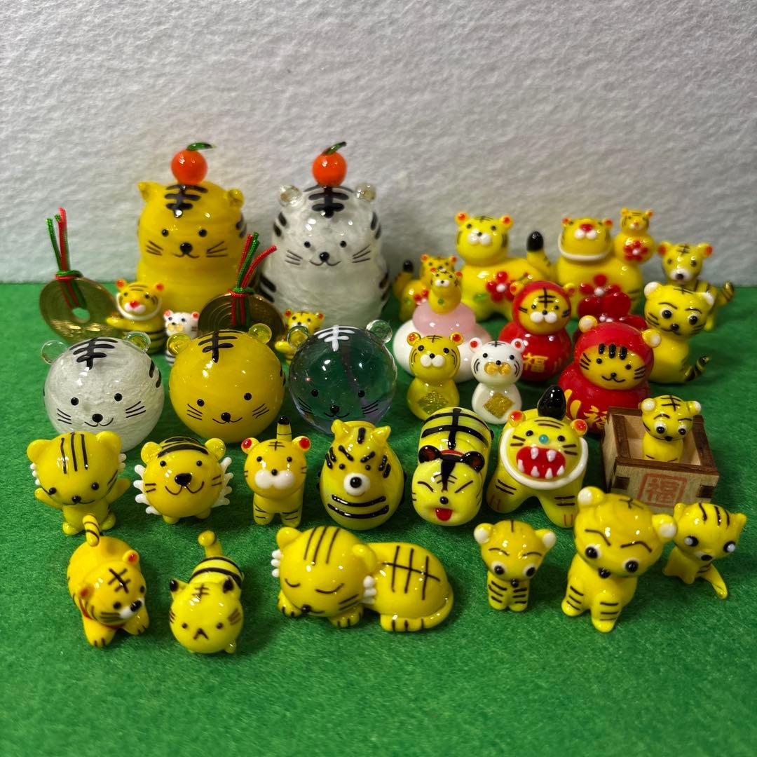 トラ　ガラス細工　ミニチュア
