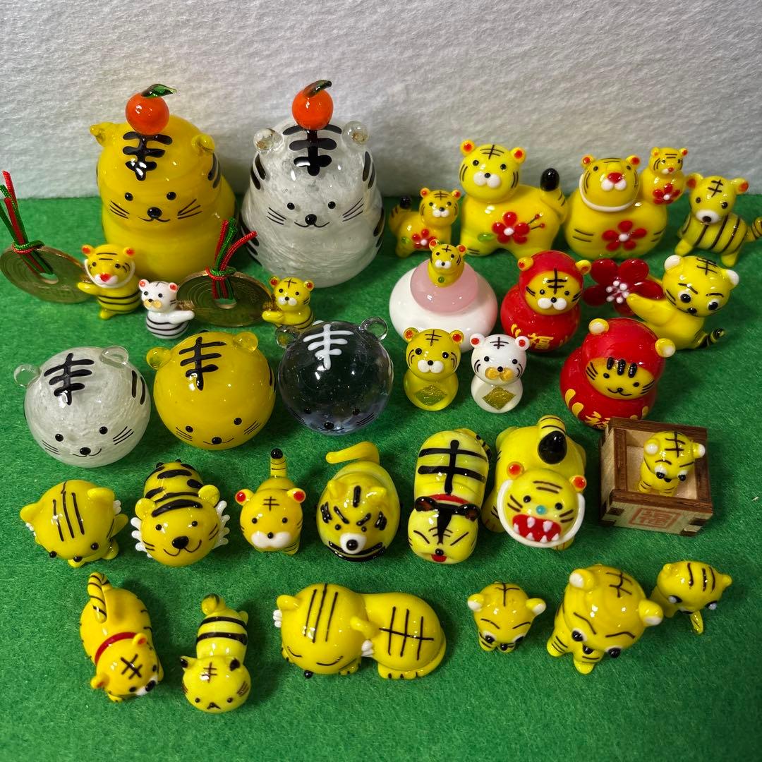 トラ　ガラス細工　ミニチュア
