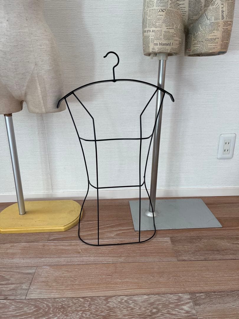 手渡し限定！　女性マネキン２体及ワイヤートルソー1体の3点セット