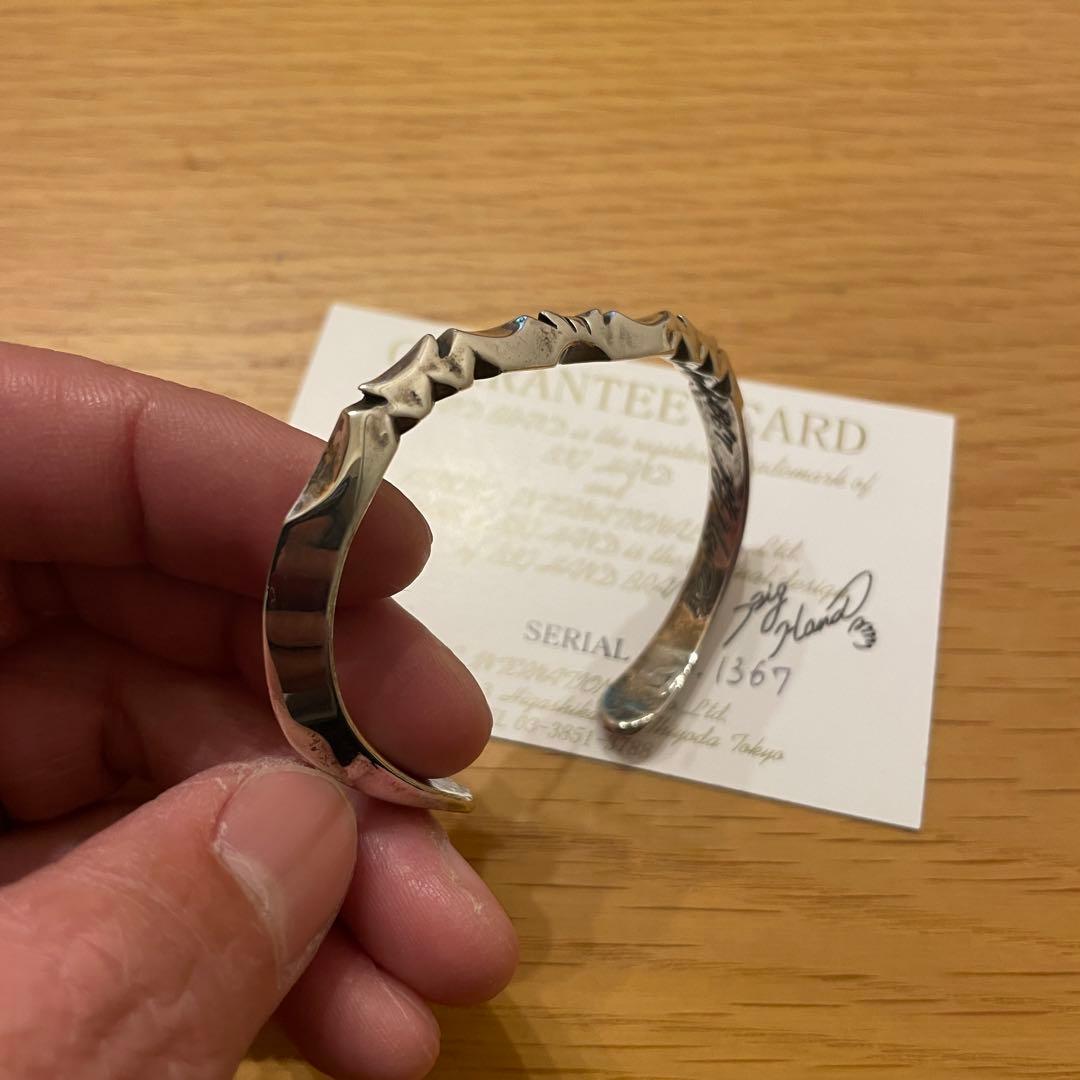 『れいにゅぅ』BIGHAND ビッグハンド　トライアングルバングル