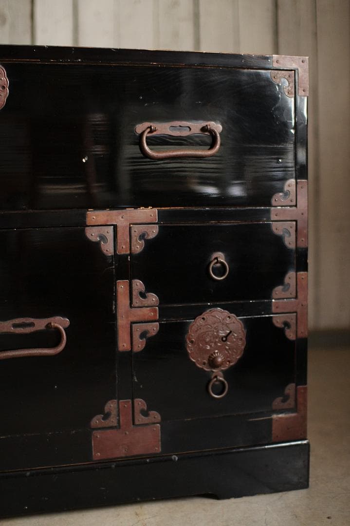 綺麗な丸金具庄内箪笥　4杯　タンス　収納　古家具　古民家　時代家具
