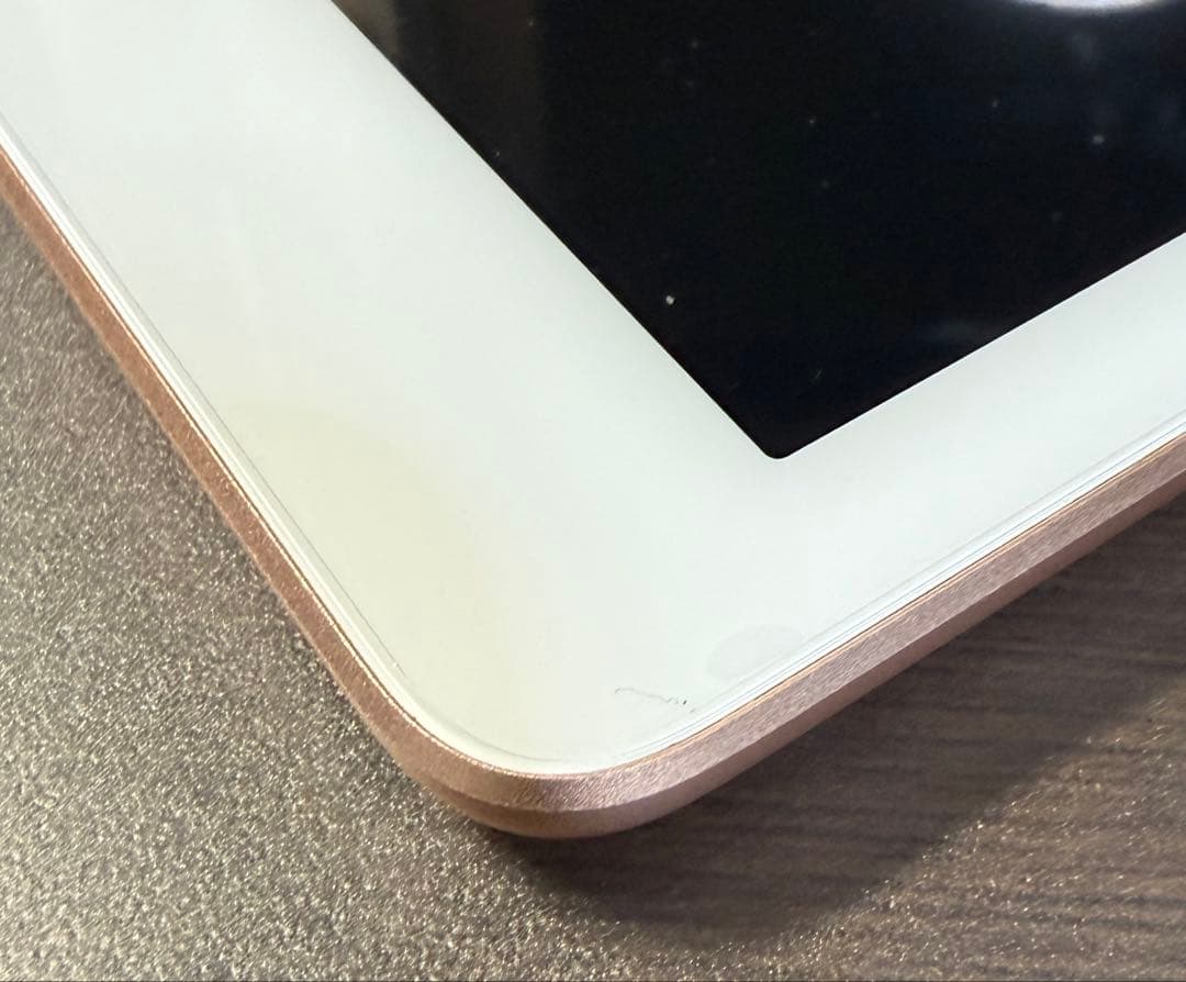 iPad 第6世代　32GB 10.2インチ 本体