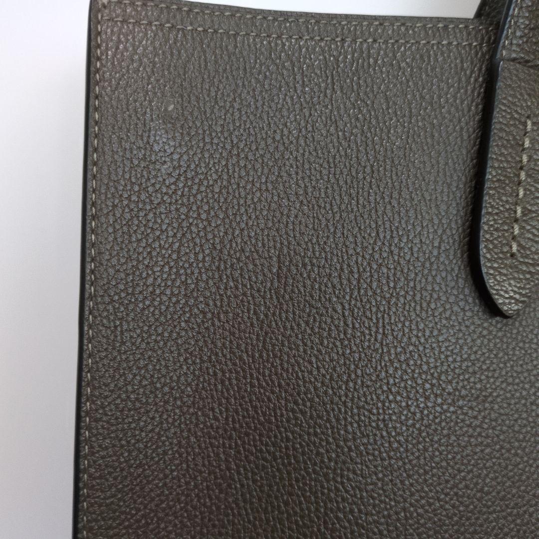 COACH カーキ レザートートバッグ