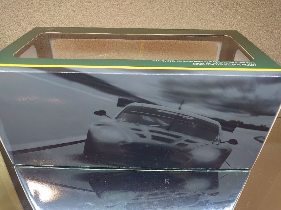 【限定品】オートアート　ASTON MARTIN RACING DBR9