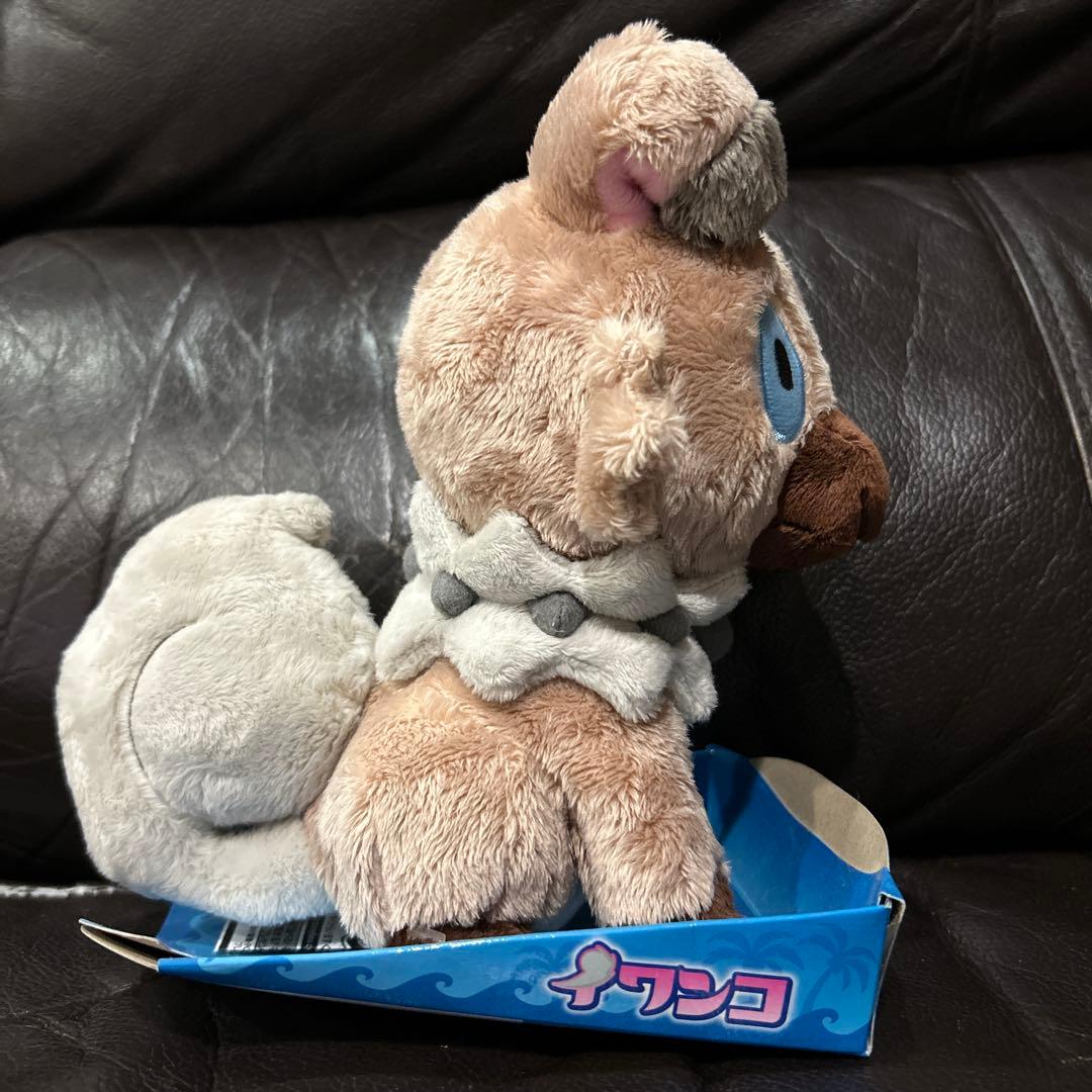 ふわっふわっのてざわり　ポケモンぬいぐるみ　イワンコ　タカラトミー　ポケセン