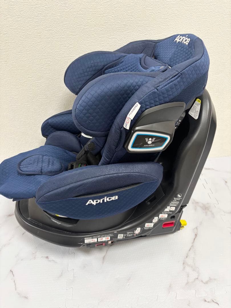 美品アップリカ フラディアグロウ isofix プレミアム360°セーフティ