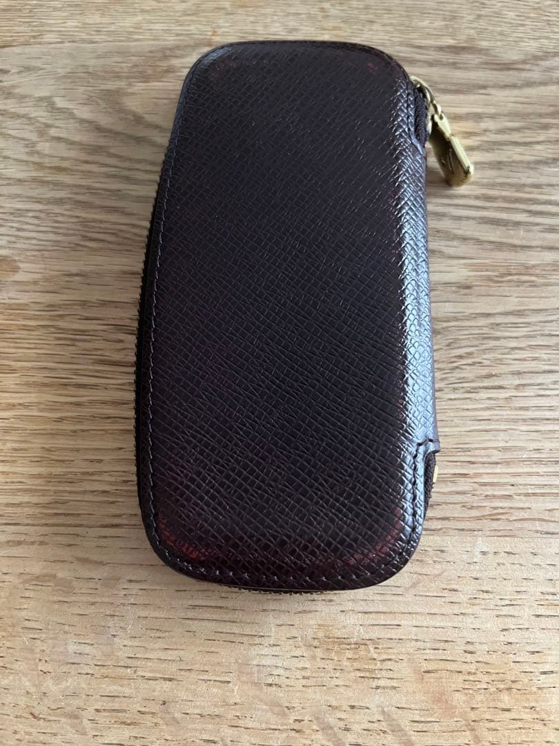 Louis Vuitton ルイヴィトン　タイガ　ダークブラウン 4連キーケース