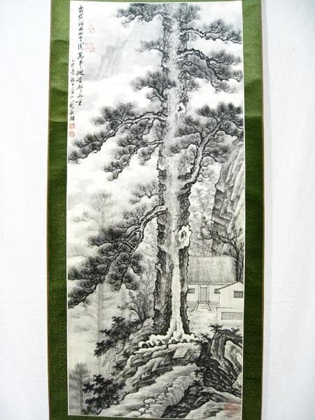 #中国古玩 #掛軸 #絹本 #松 #春秋山水 #肉筆 #中華 #中国作家