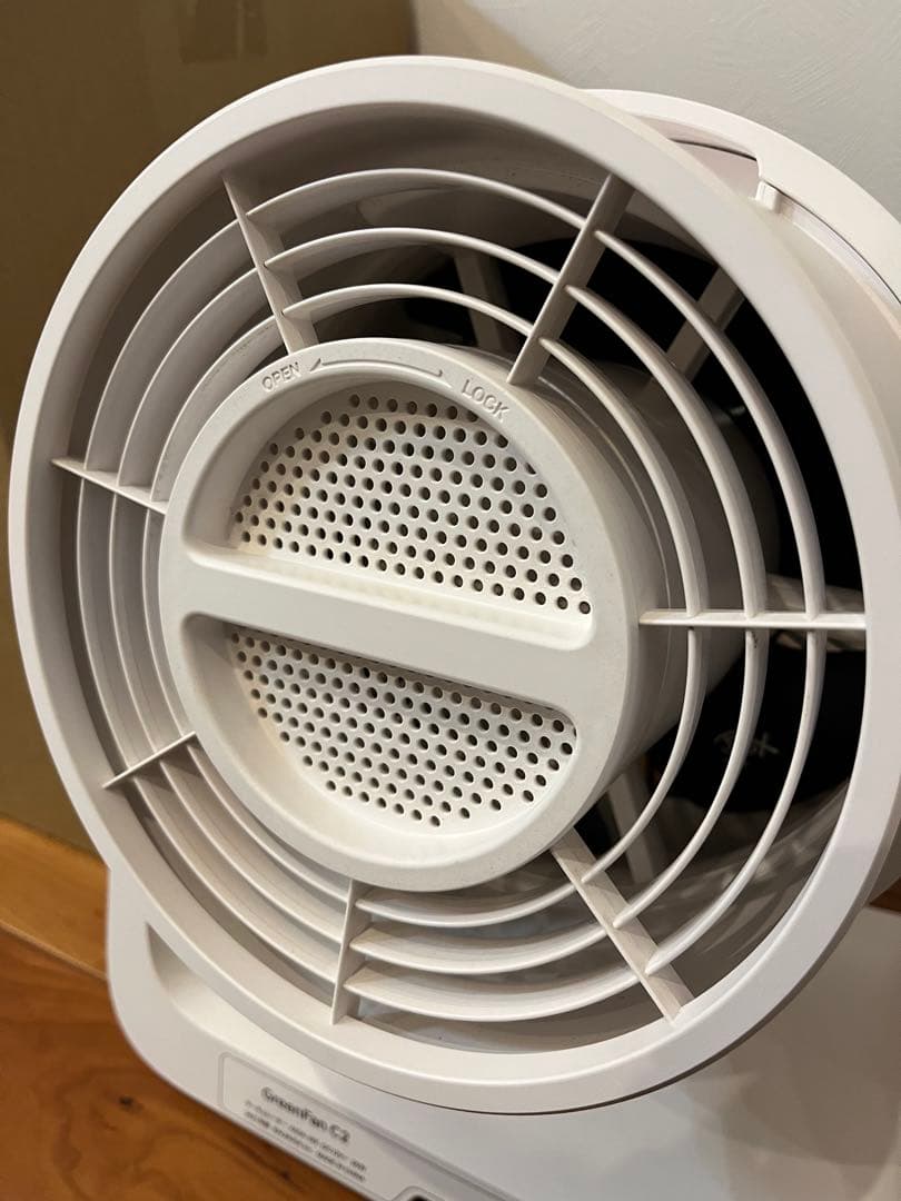 バルミューダ　サーキュレーター GreenFan C2