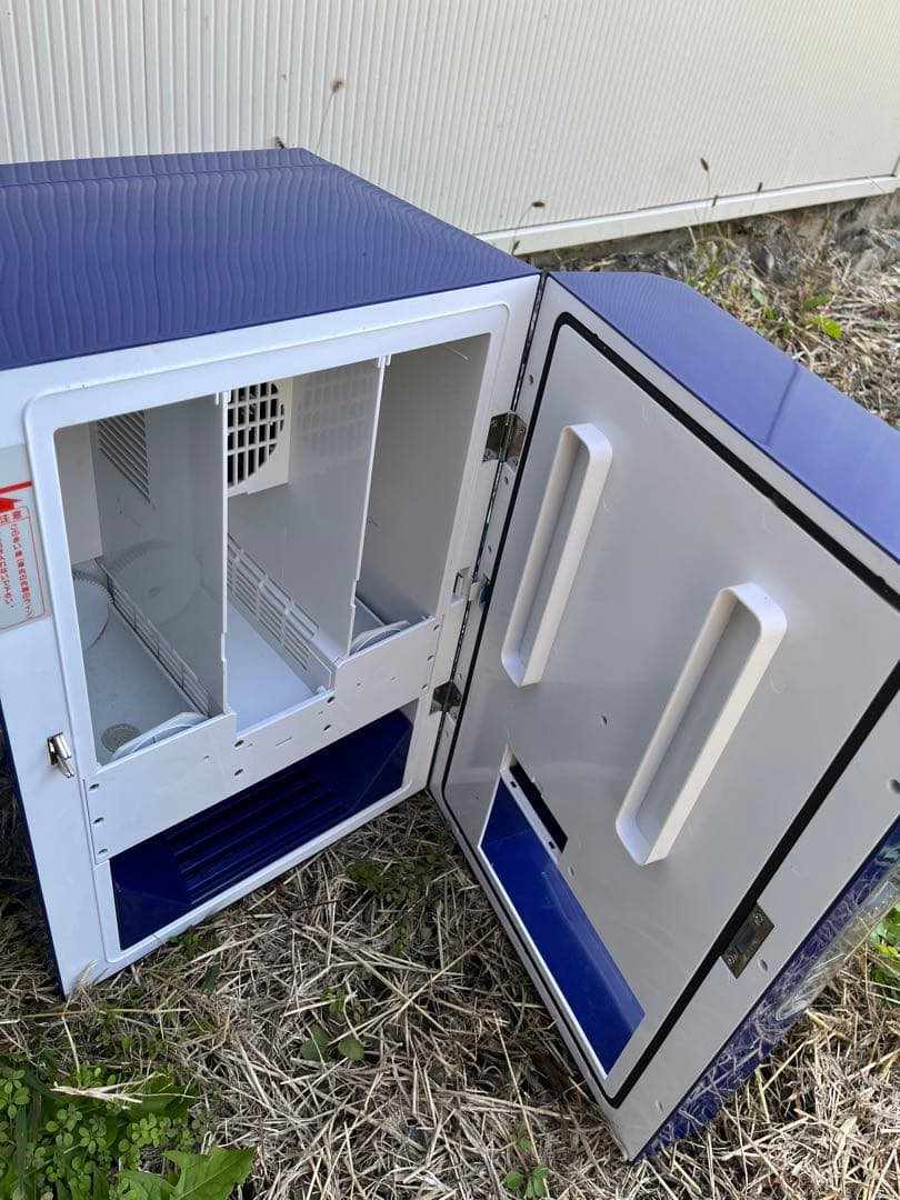 自動販売機型冷蔵庫　投入口付き