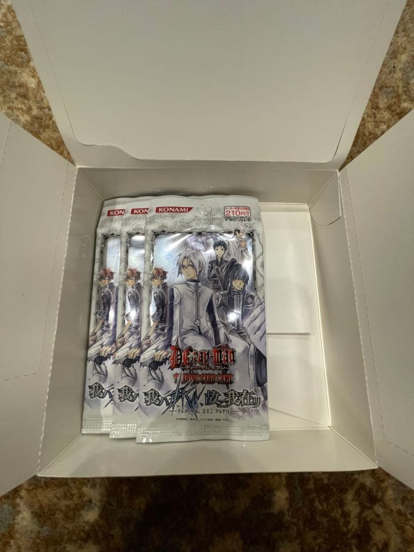 パック　新品　未開封　3点セット　BOX付き　カード　D.Gray-man