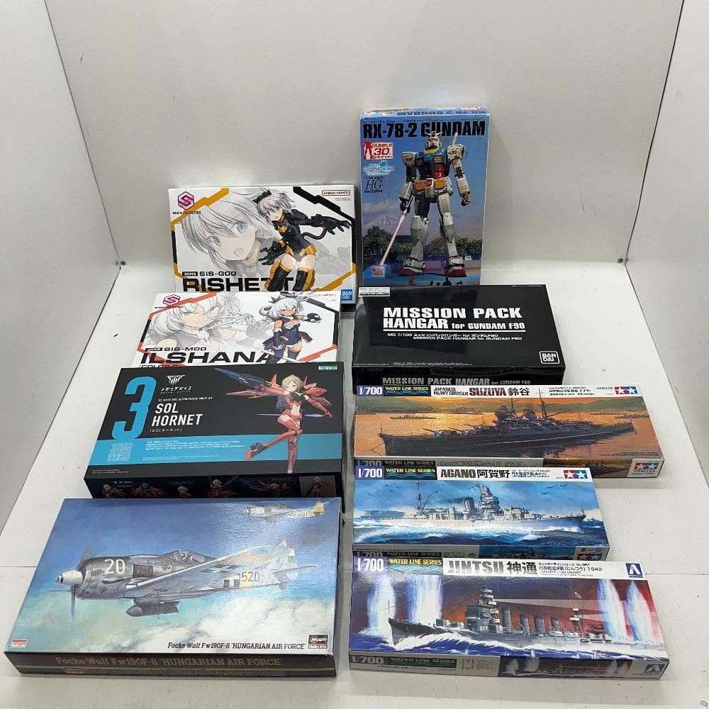 【美品】⭐️プラモデル 9個 まとめ ガンダム メガミデバイス ウォーターライン