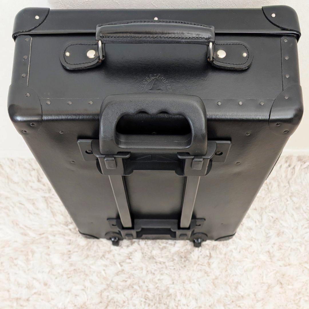美品★グローブトロッター２輪／21インチ３５Ｌ中古トロリースーツケース鍵ベルト付