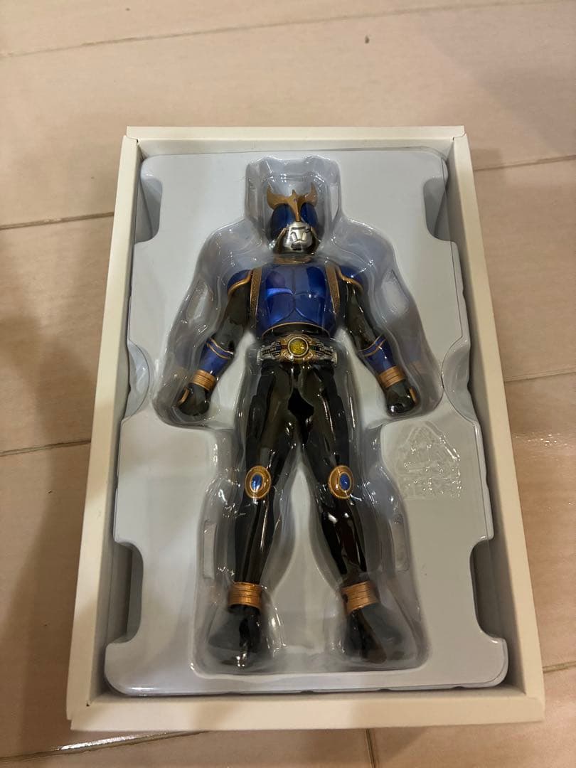 S.H.Figuarts真骨彫製法仮面ライダークウガ ライジングドラゴン