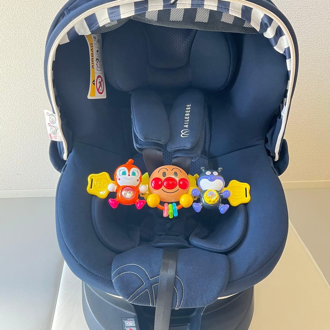 【極美品】エールベベ クルット5Oui チャイルドシート　アンパンマンおもちゃ付