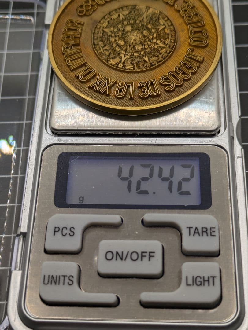 1968年第19回メキシコオリンピック記念メダル銀メダル・銅メダル2点セット