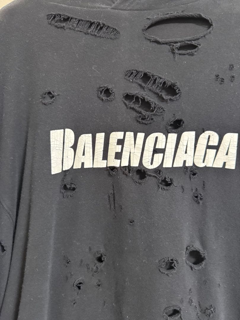 A*U様 BALENCIAGA ダメージ加工 フーディ ブラック♡