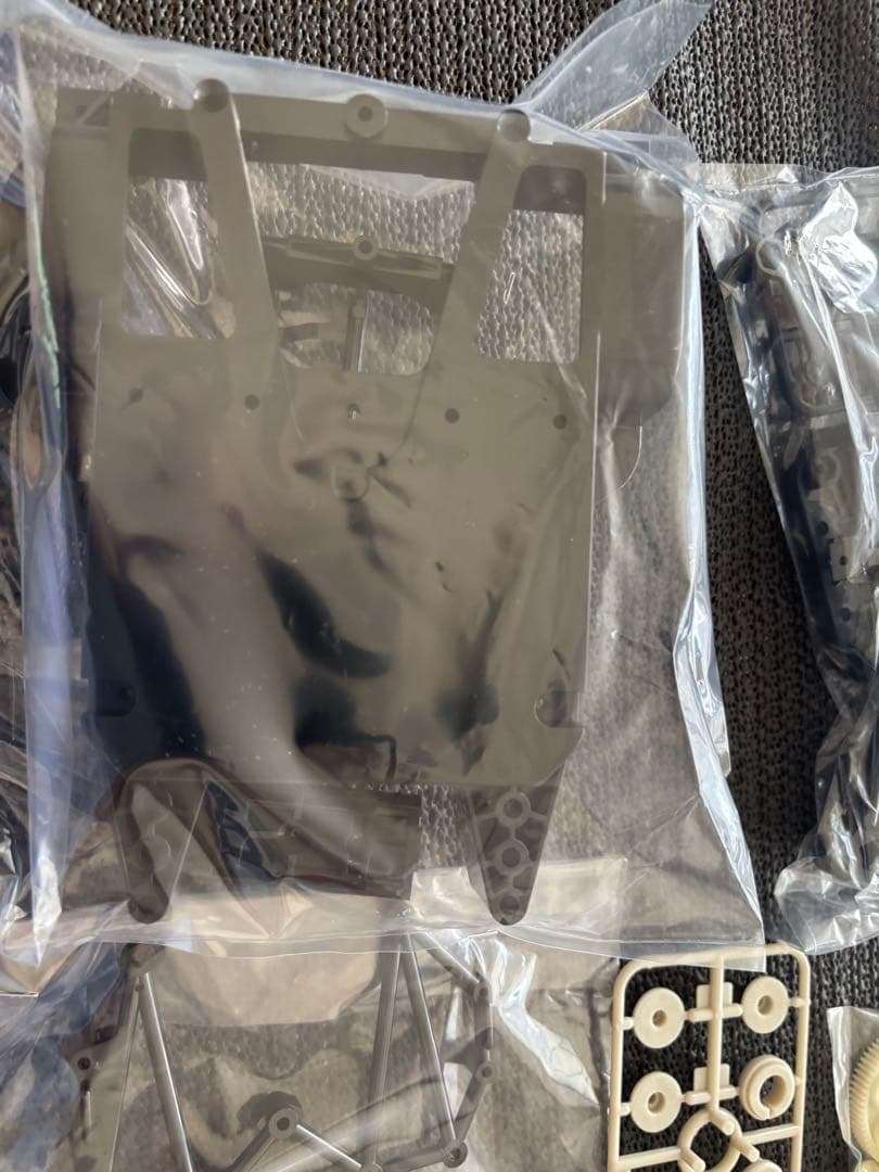 タミヤ　Cカーシャシーキット（新品未組立、一部パーツ無し）