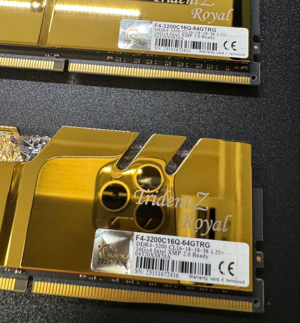 c*t様 美品 G.Skill 32GB DDR4 Trident Z Roya