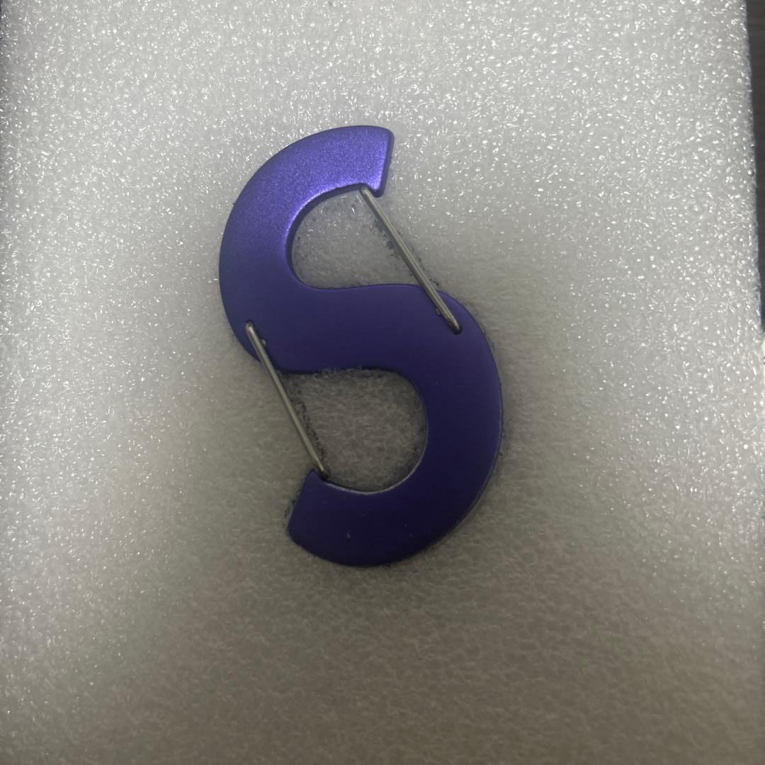 Supreme S Logo Keychain NITE IZEパープル