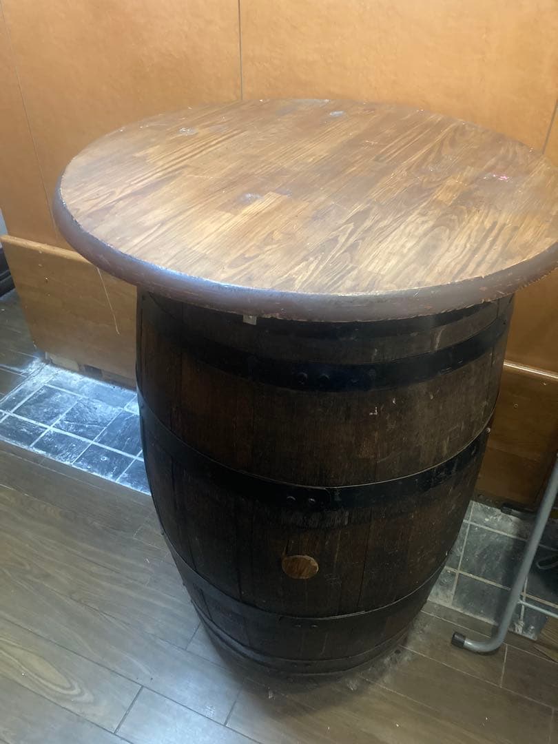 ウイスキー樽テーブル