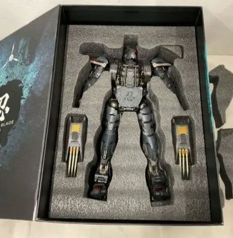 重甲侍鬼 ShadowBlade 1/12 figma S.H.Figuarts