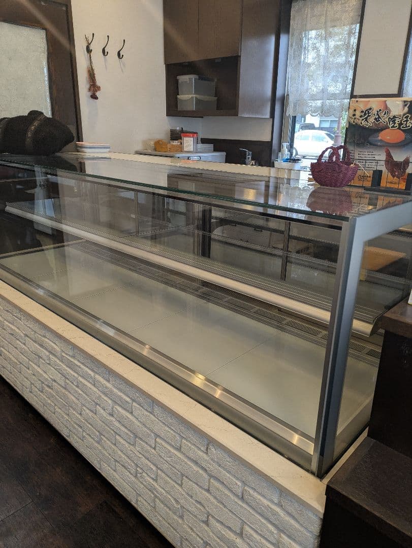 保坂製作所　冷蔵ショーケース