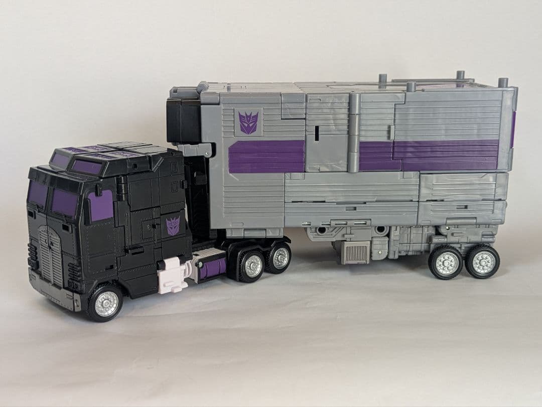 【値下げ 11/28まで】トランスフォーマー レガシー メナゾール