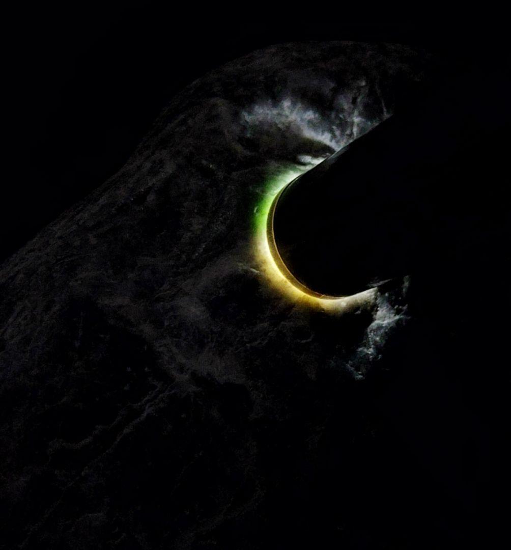 ★翡翠原石★糸魚川硬玉【小滝・転石・バレル底カット2.7Kｇ】