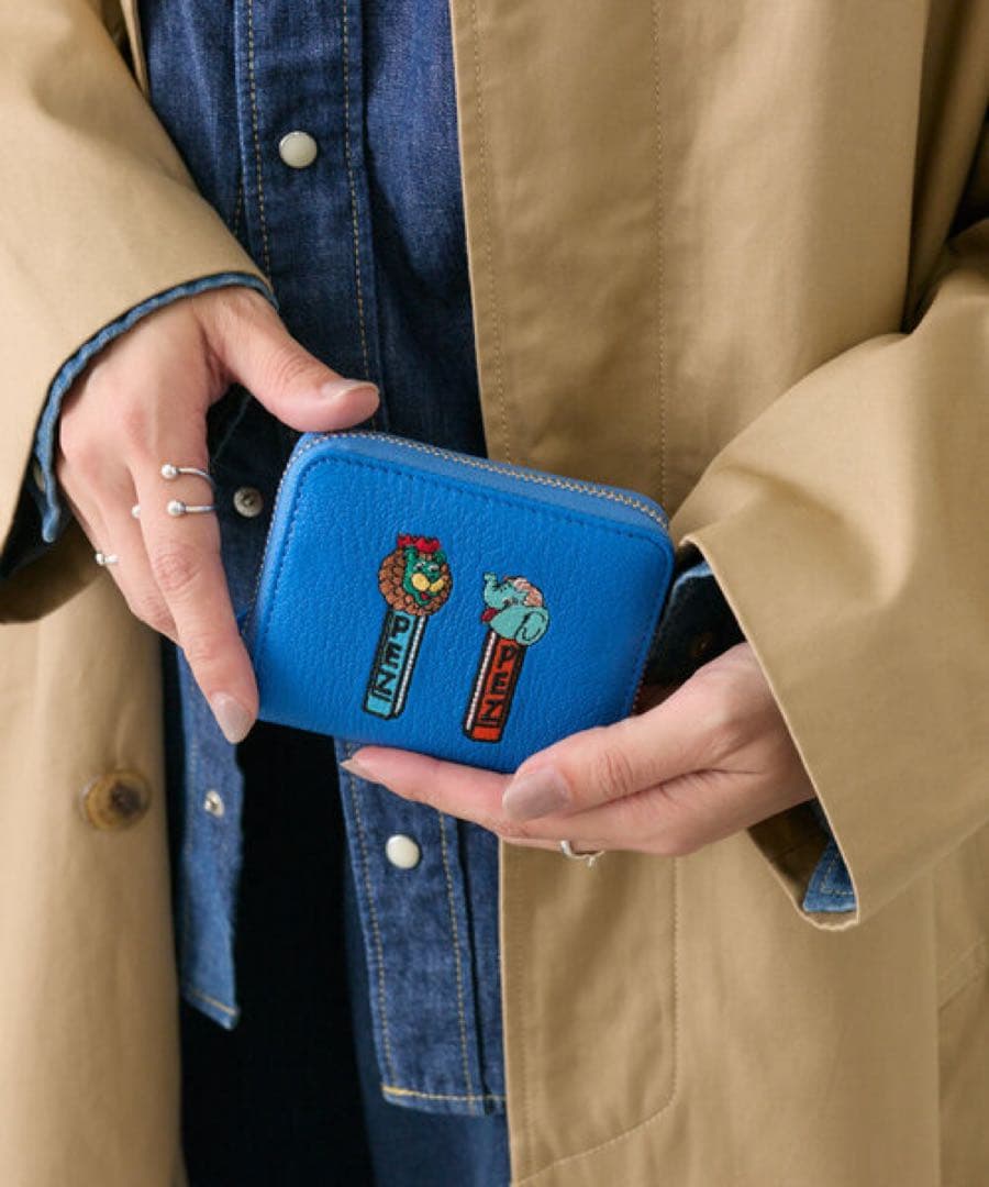 PEZ 刺繍キャラクター 二つ折り財布 ブルー　新品未使用品