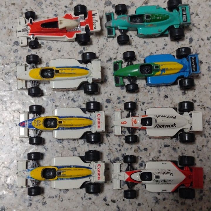 トミカ　F1シリーズ　８台　中古品