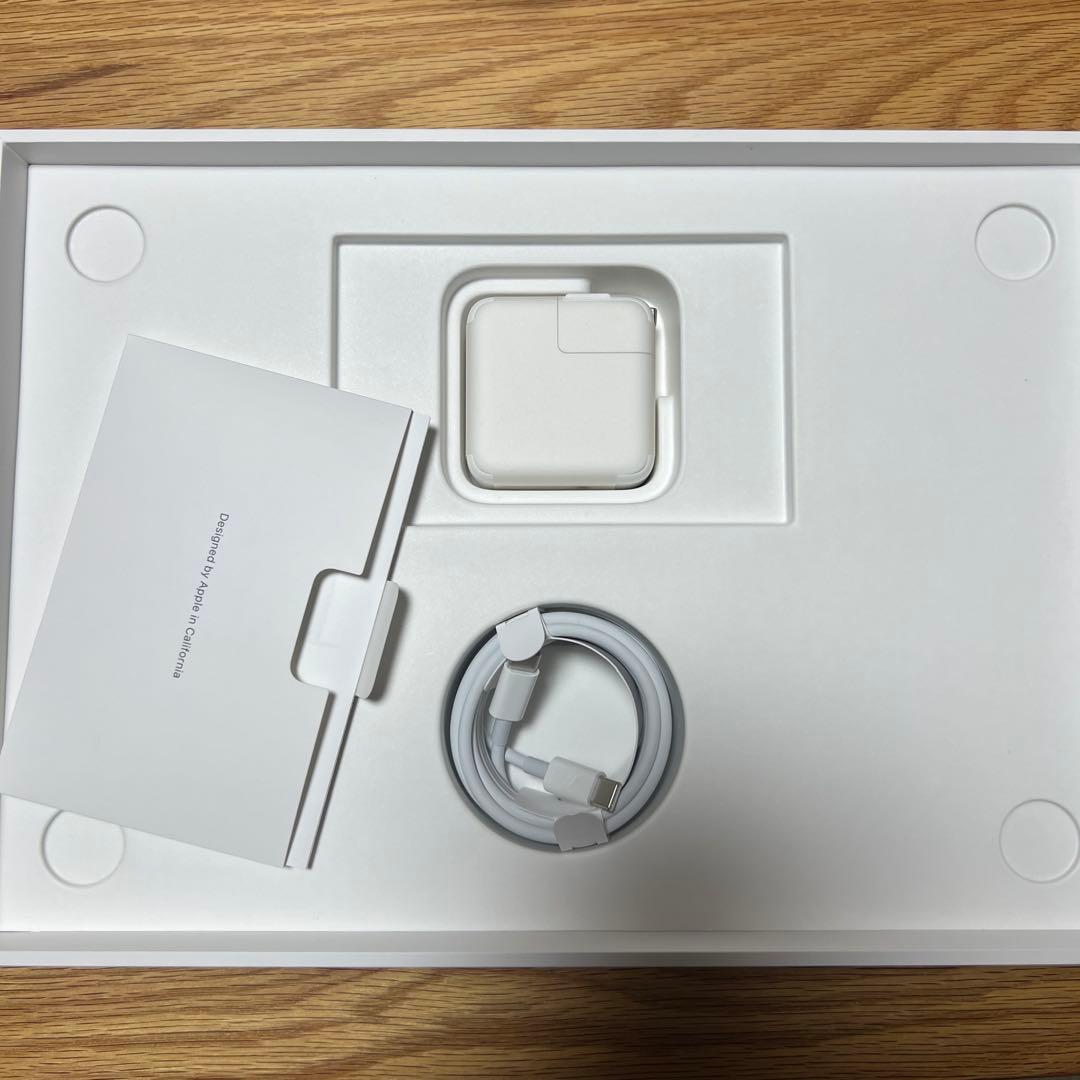 美品　MacBook Air M1 16GB SSD512GB 充放電30回