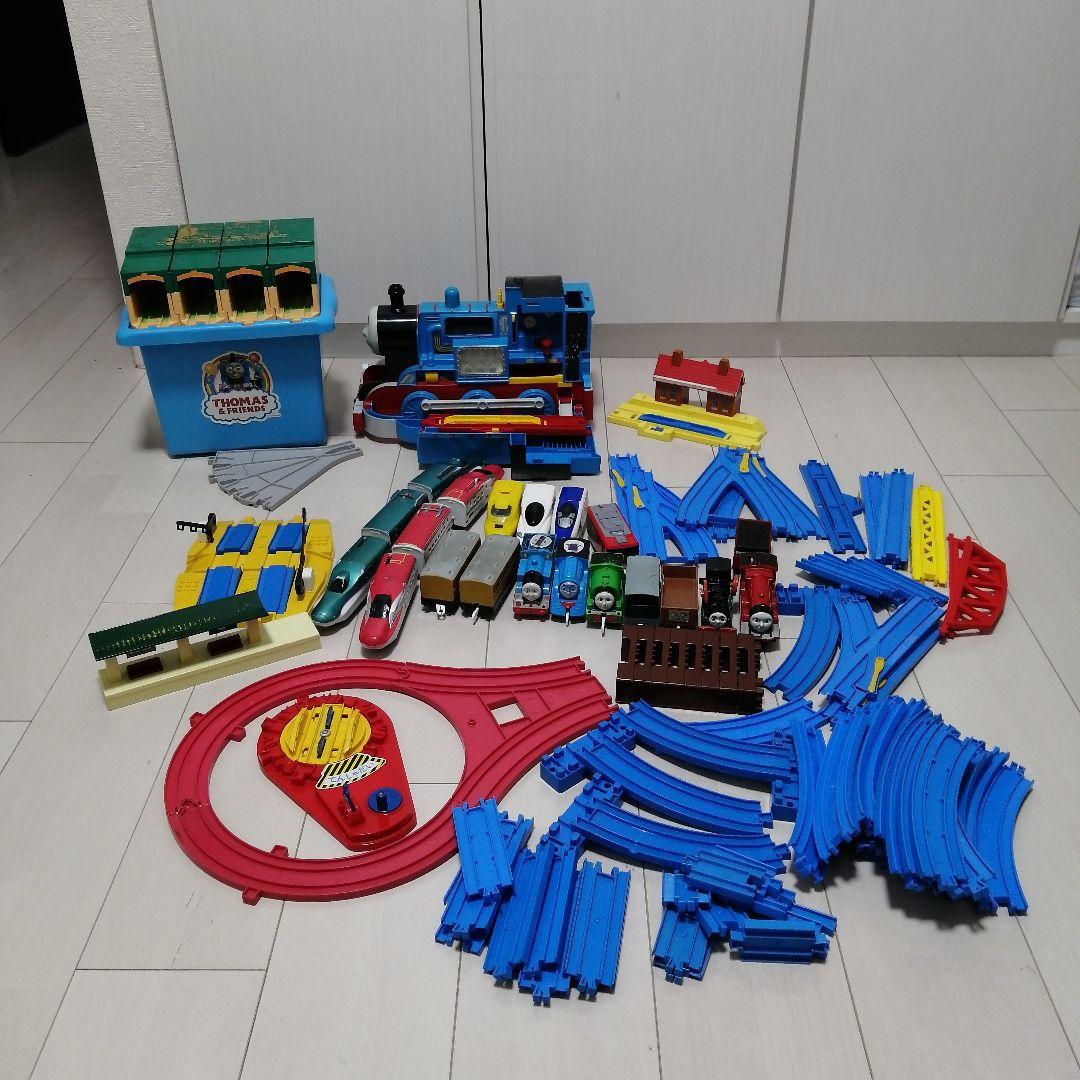 プラレール　まとめ売り　約１００点