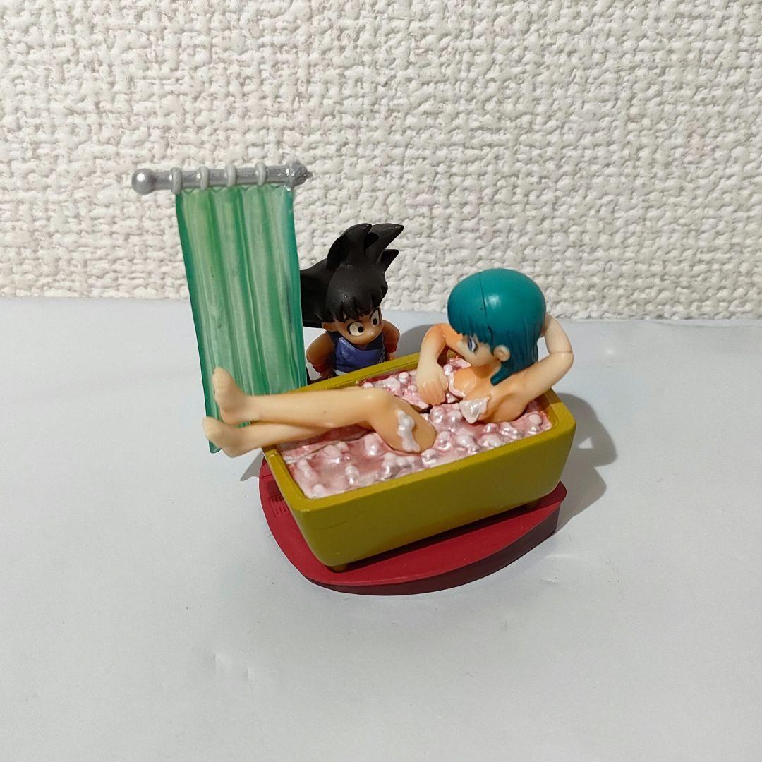 ☆　ドラカプ　ドラゴンボールフィギュア　孫悟空　ブルマ　お風呂　バス　破損有り
