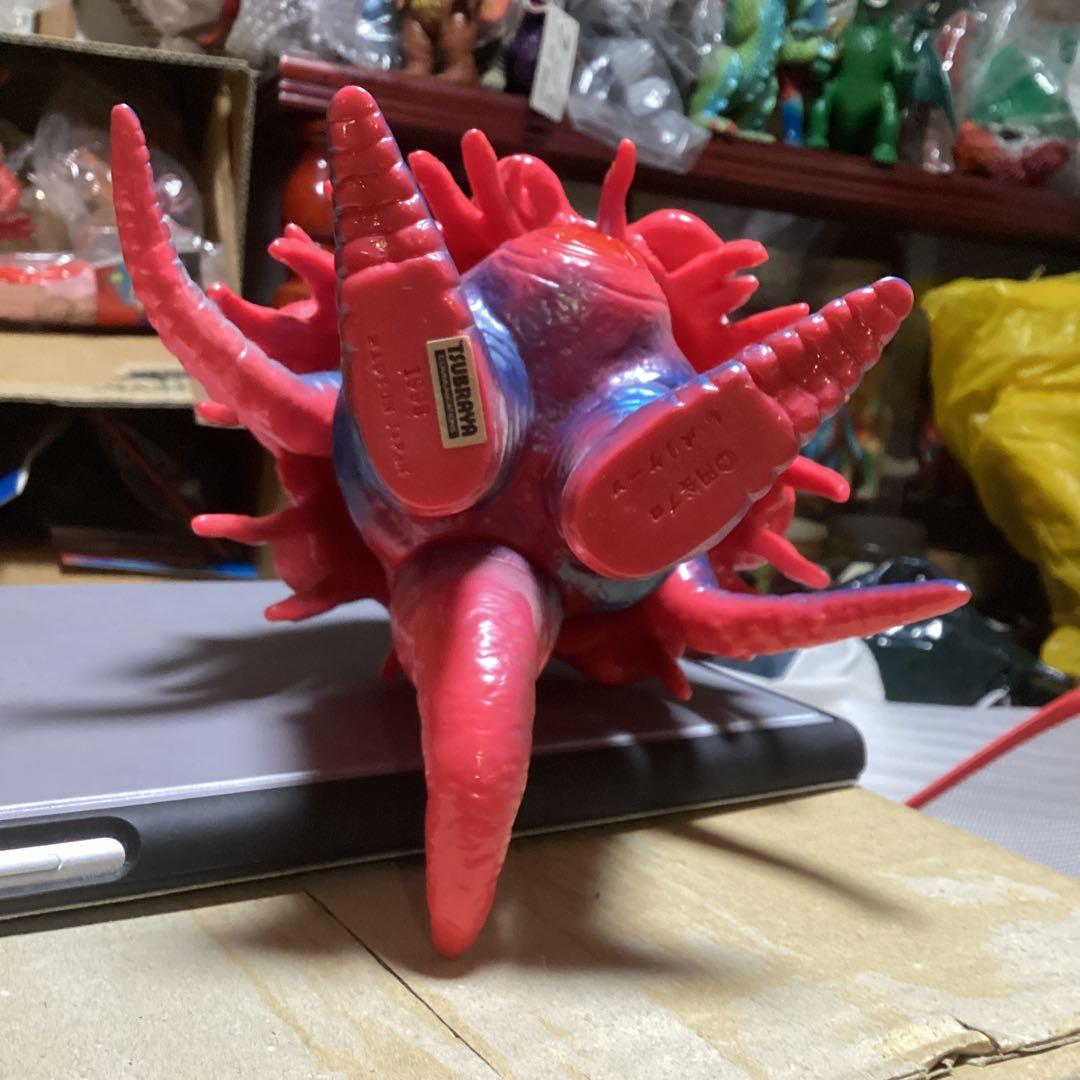 円谷コミュニケーションズ　バリケーン　怪獣郷　袋なし美品