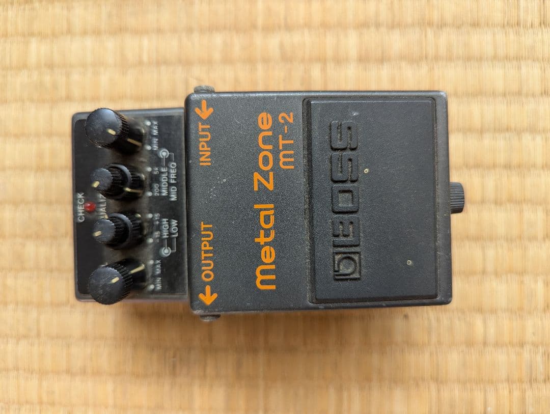BOSS l Zone MT-2 ギターエフェクター　ディストーション