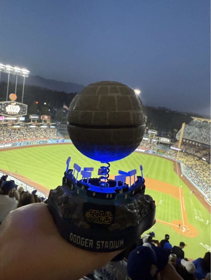 【激レア】ドジャース 球場配布 スターウォーズ ナイト デススター 2025