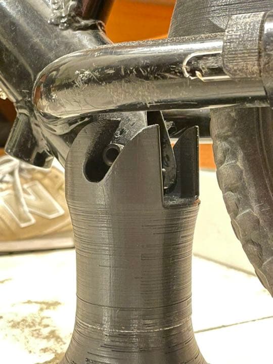 【新発売】ストライダー用　タワー型スタンド