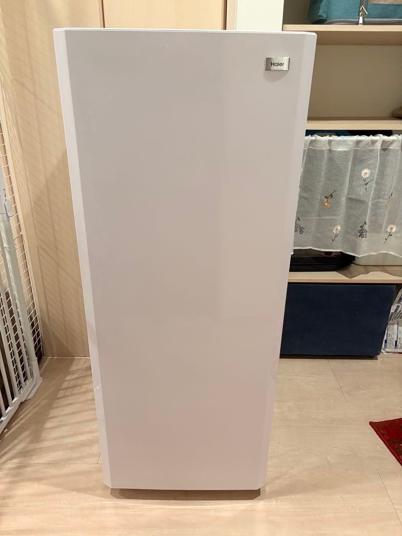 sakura 2024様 ハイアール　冷凍庫　JF-NUF132G