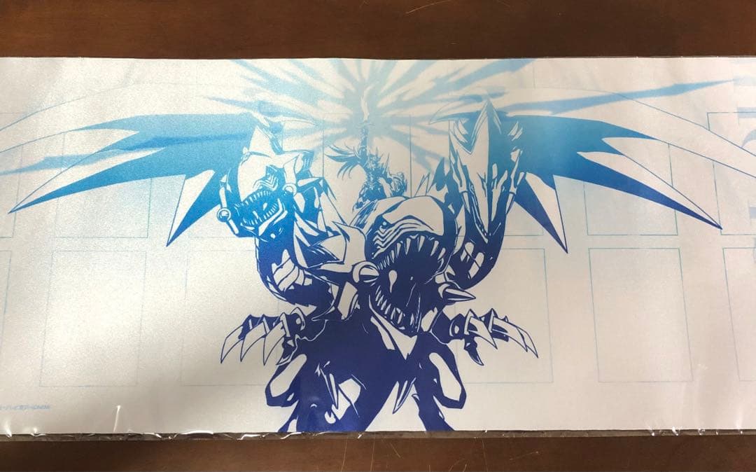 遊戯王　限定　ステンレス　ブラック・マジシャン　限定スリーブ　限定プレイマット