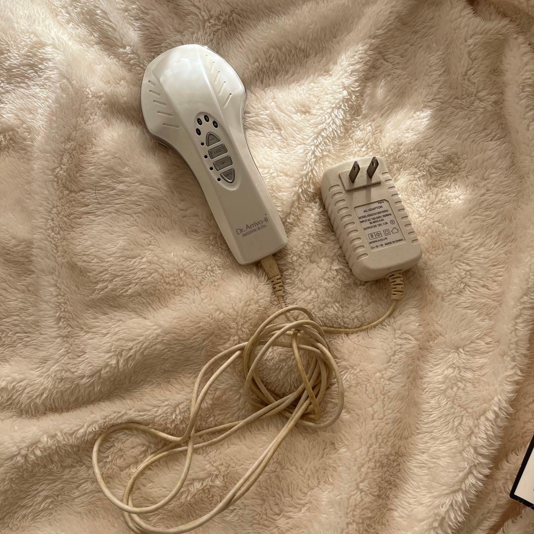 ドクターアリーヴォ ザ クリニック美顔器　正規品　クリニック