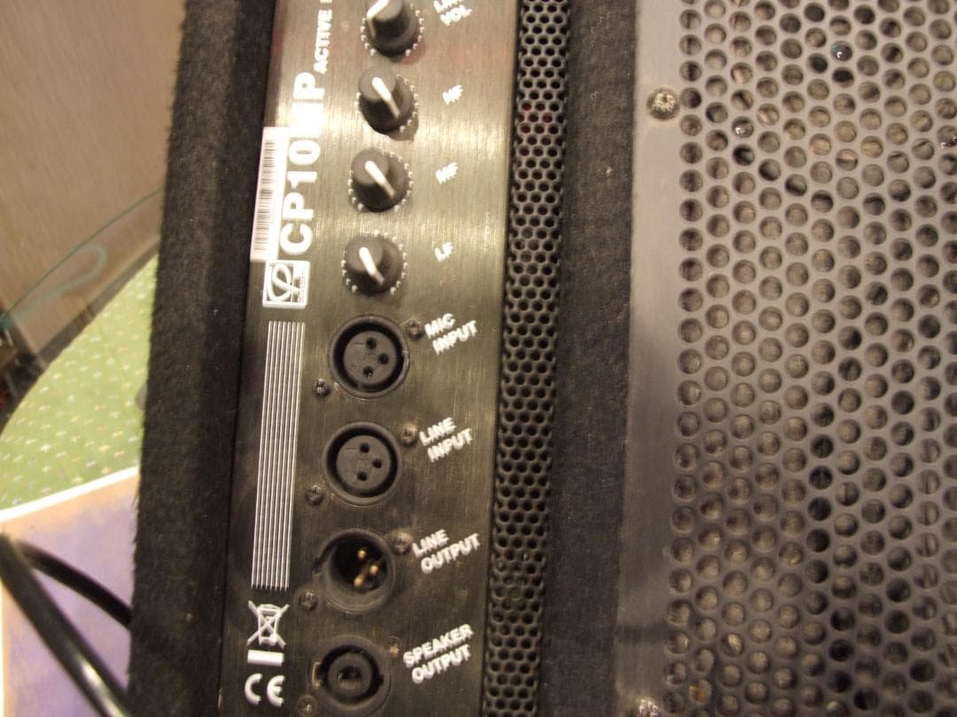 （２）Classic Pro クラシックプロ CP10MP パワードスピーカー