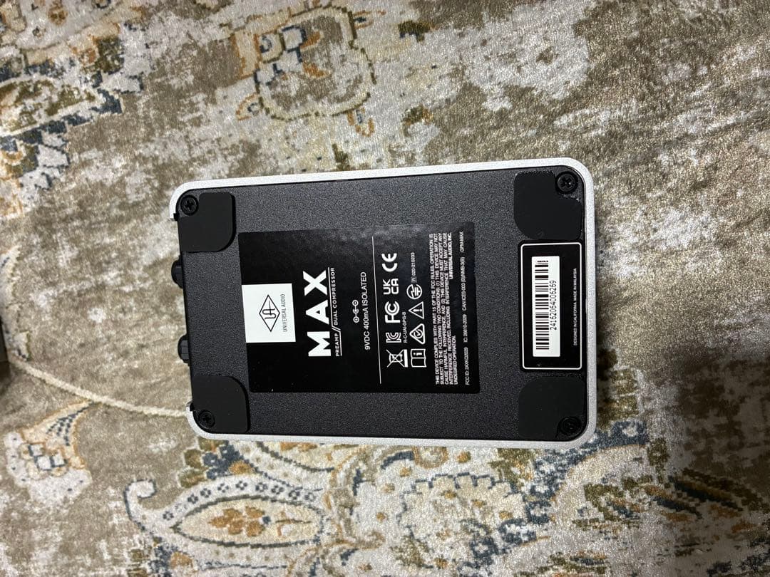 UAFX MAX コンプレッサーエフェクター