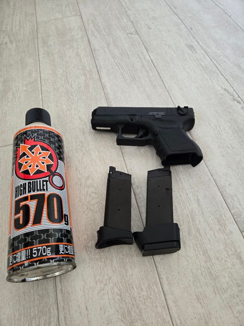 ２０年前のガスガン ブラック 570g弾薬付き