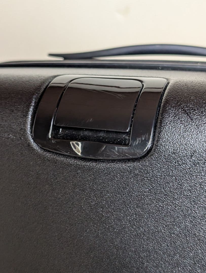 【機内持ち込み】aucentic スーツケース